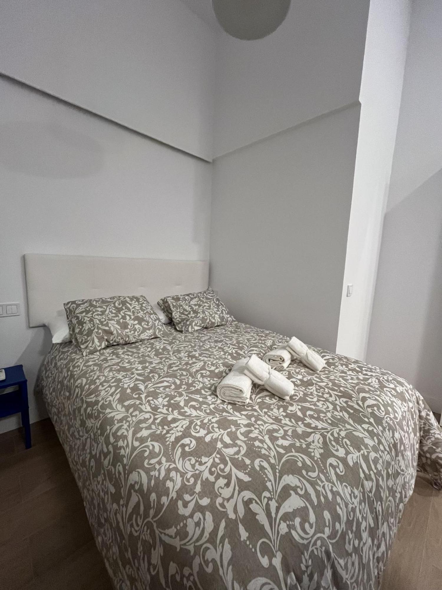Moratalaz Apartments Madrid Exterior photo