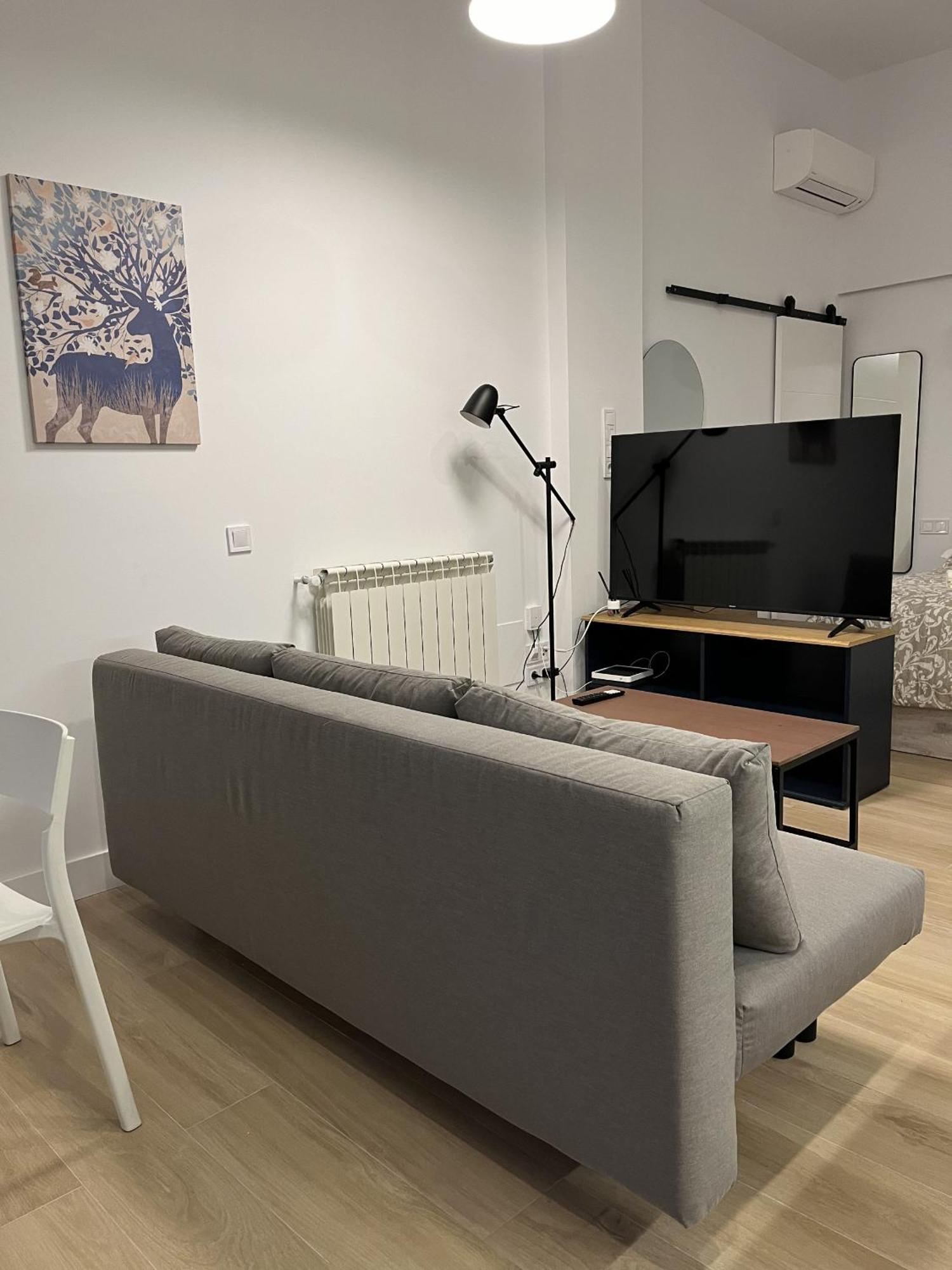 Moratalaz Apartments Madrid Exterior photo